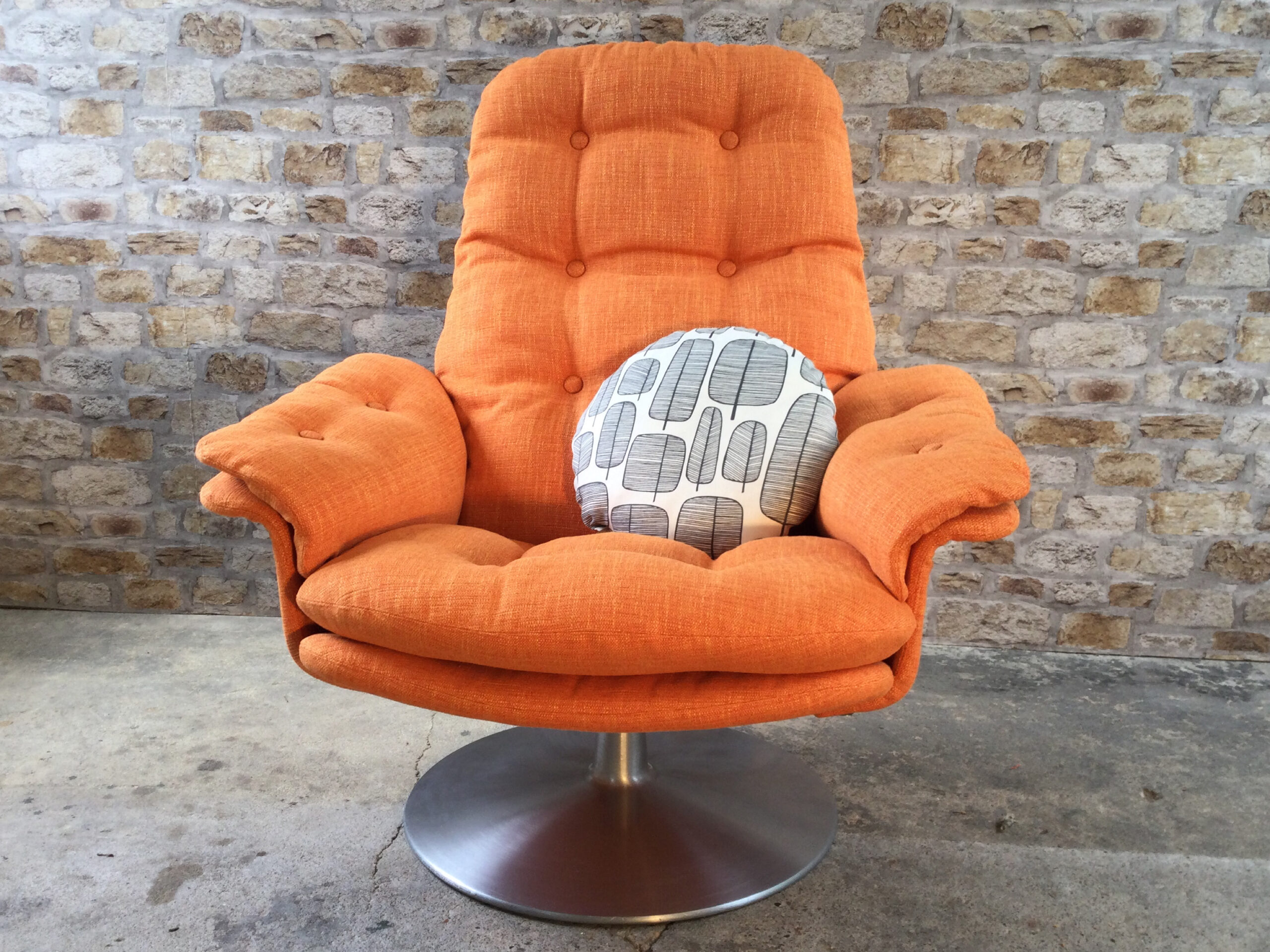 20th Century Dux Swivel Chair in Vibrant Orange