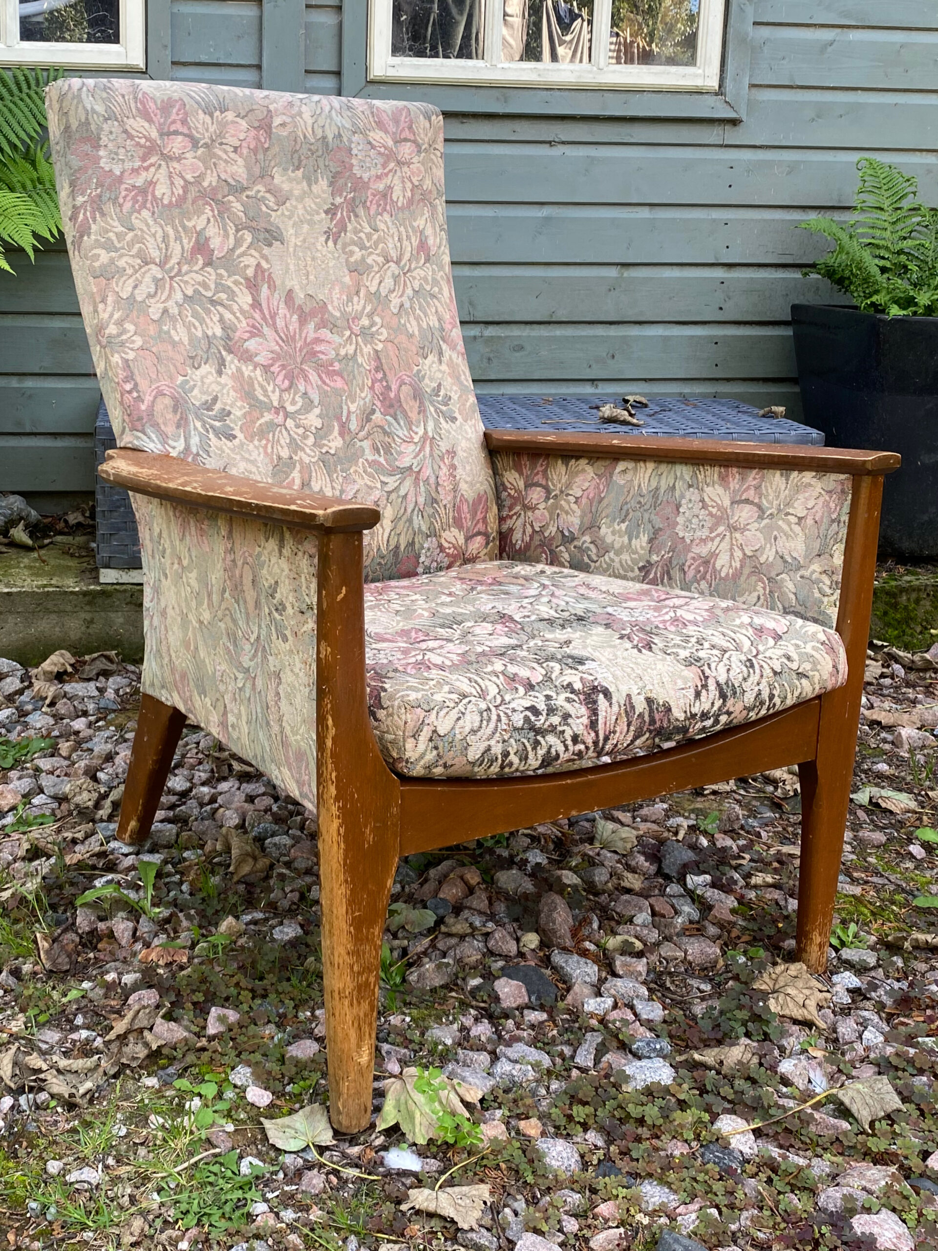 Parker Knoll 988/1023 Before refurb