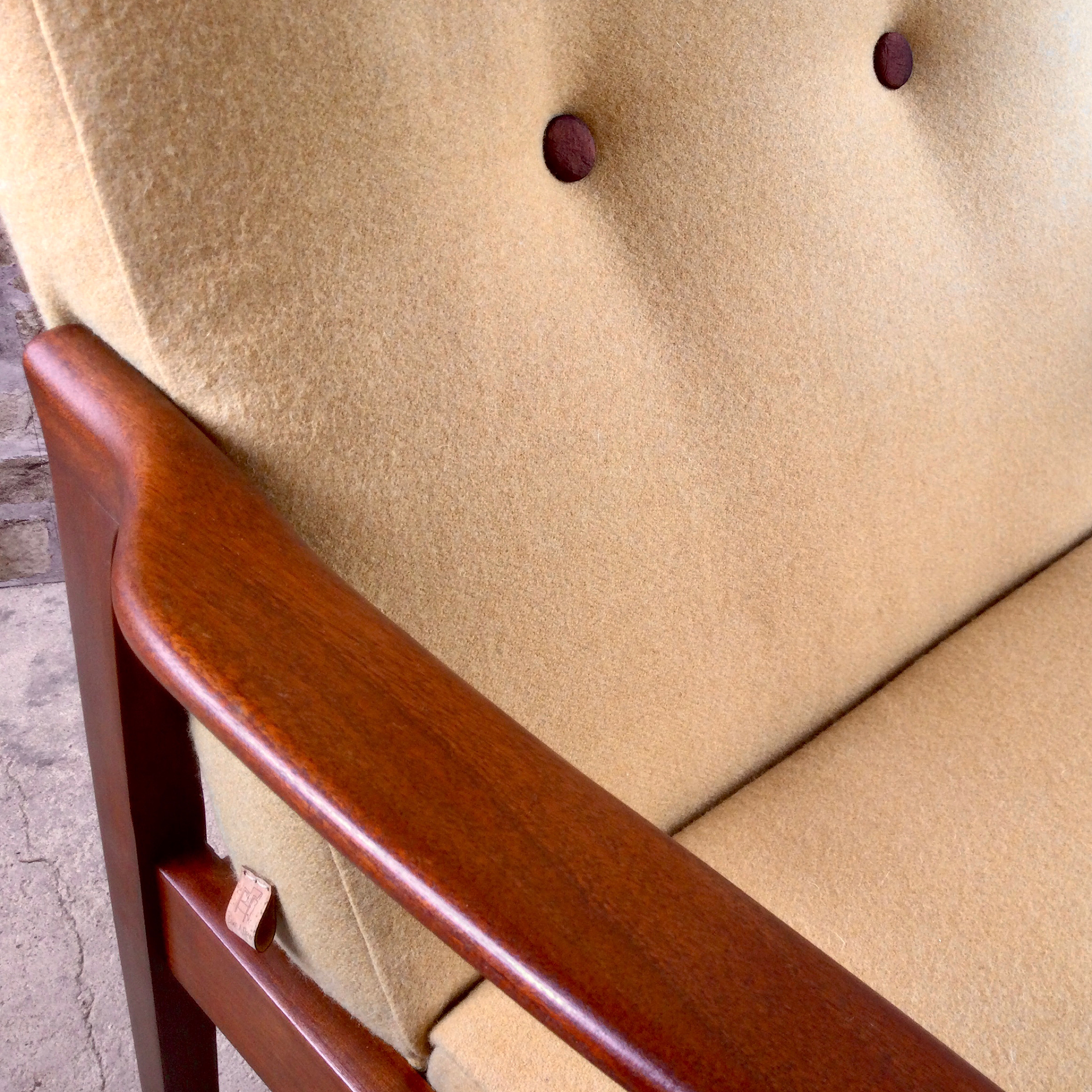 Mid Century Vono Recliner Chair in Yellow Wool