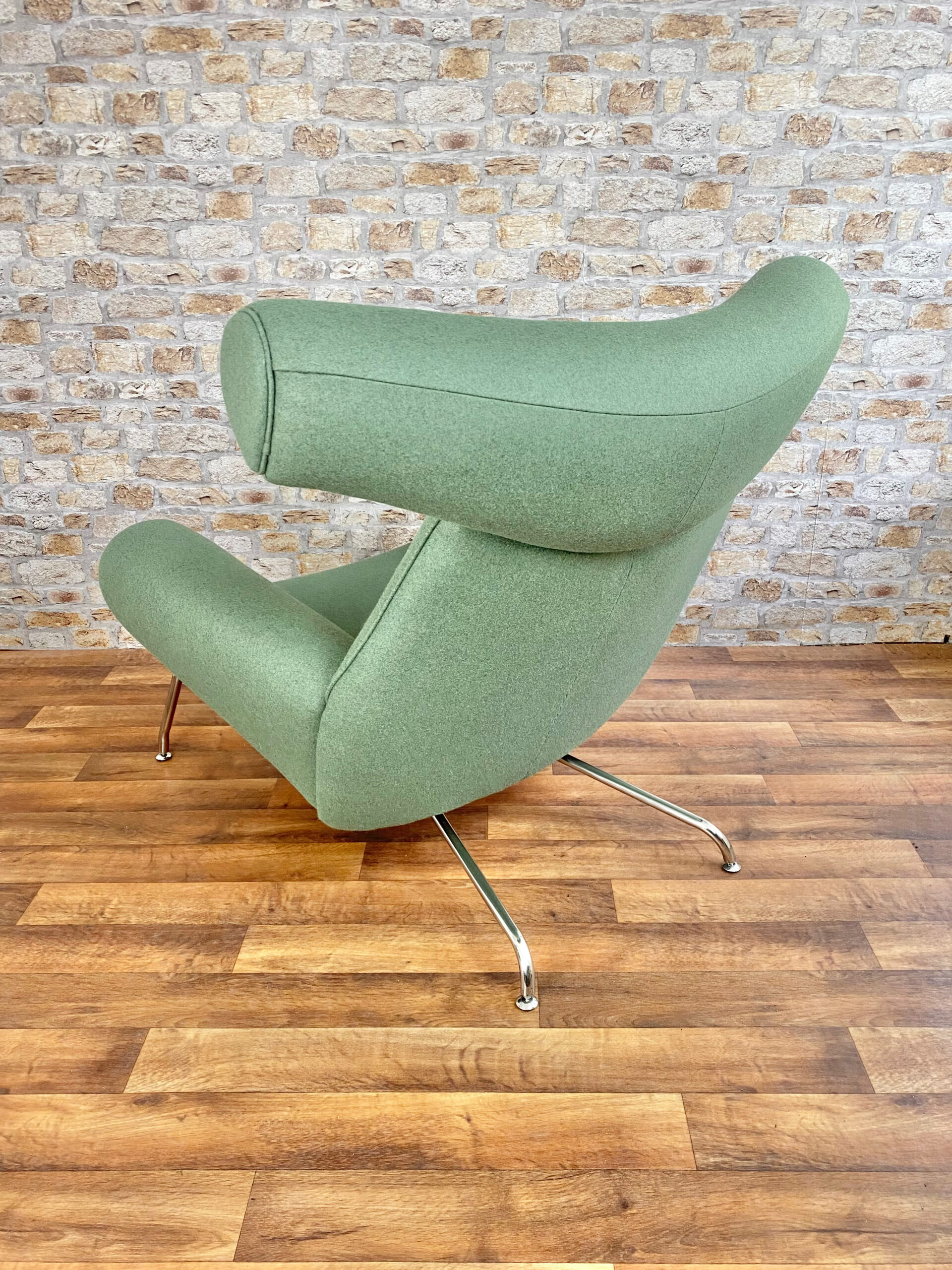 Replica Hans J Wegner Ox Chair & Ottoman