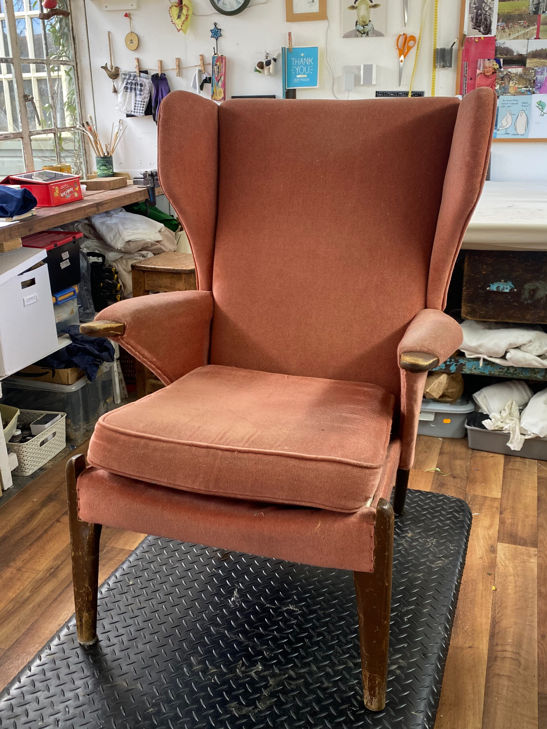 Parker Knoll PK 900/6 Chair before refurb Parker Knoll PK 900/6 Chair before refurb