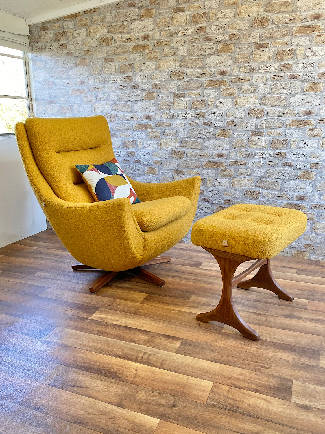 Parker Knoll 110/1 Chair & Footstool