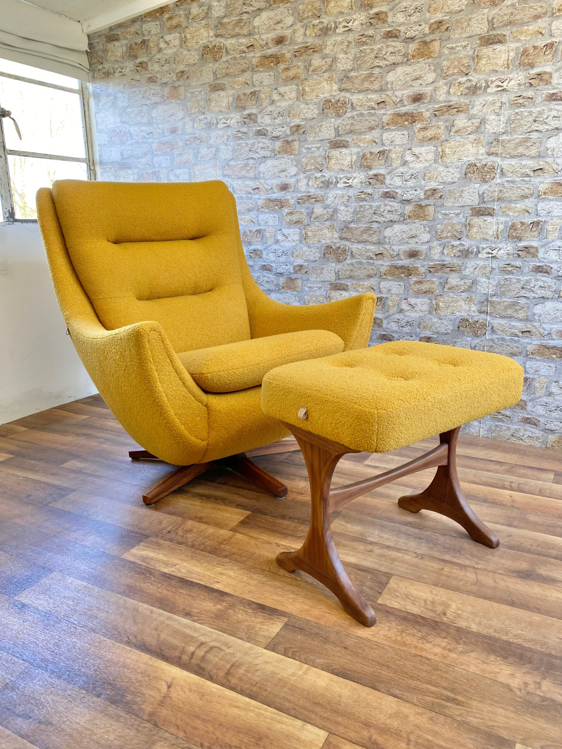 Parker Knoll 110/1 Chair & Footstool