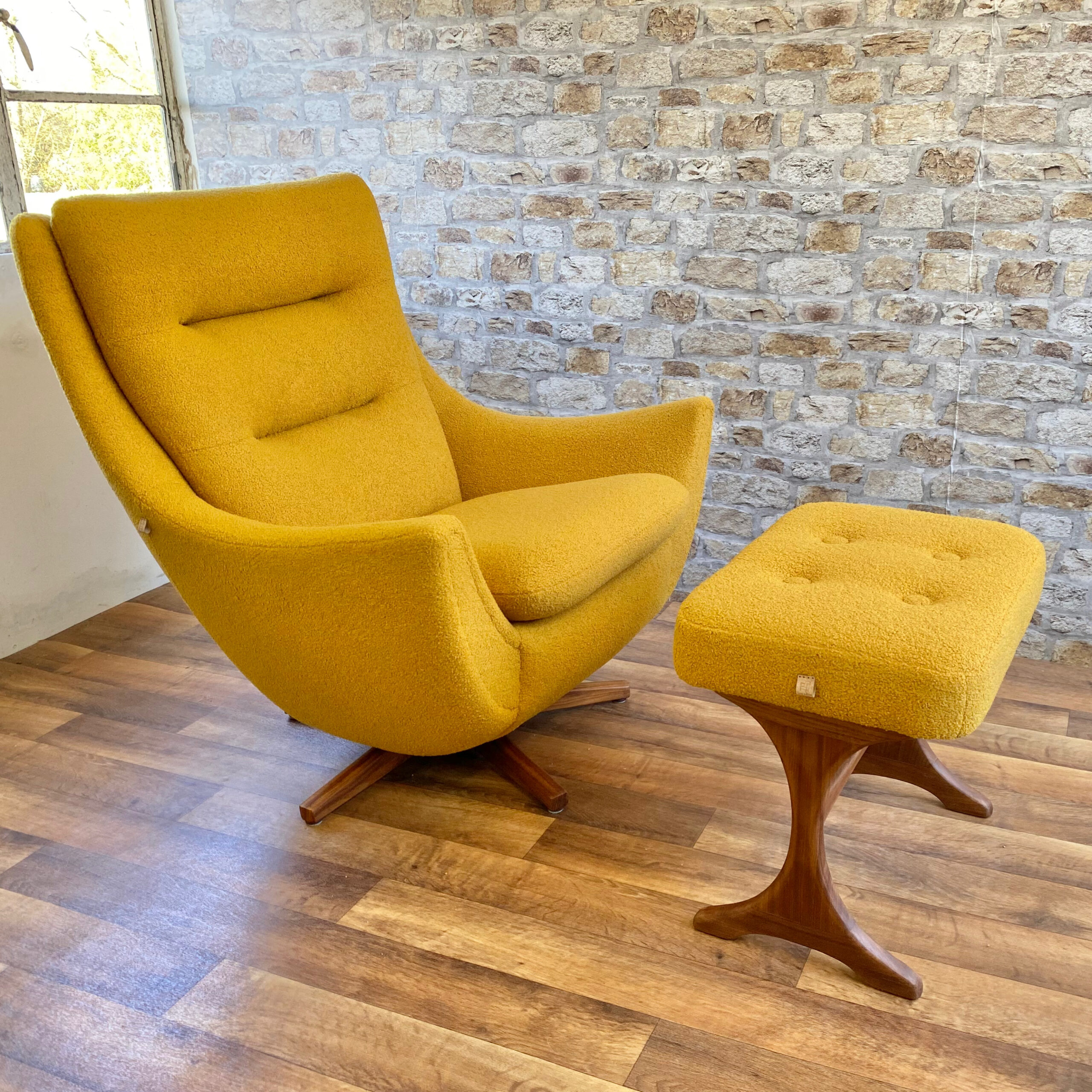 Parker Knoll 110/1 Chair (Ambassador Chair)