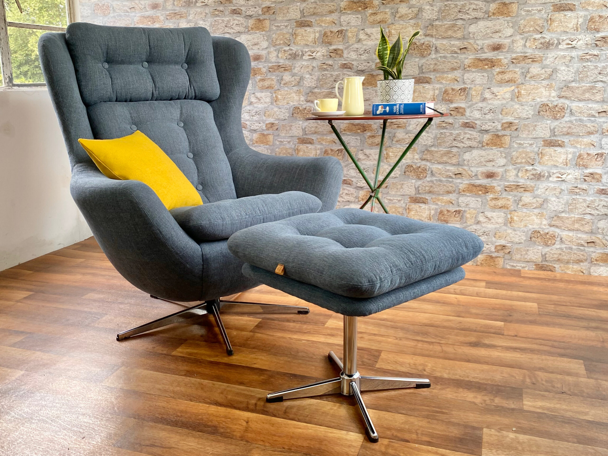 Vono Penthouse Chair and Footstool